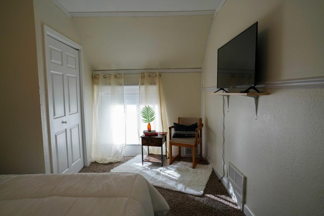 2 Bedroom Apartment Near Ndsu And Downtown Fargo Zewnętrze zdjęcie